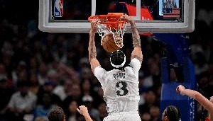 浓眉：我们之前只有7个人打球&amp;都打40分钟 这给了我复出的动力