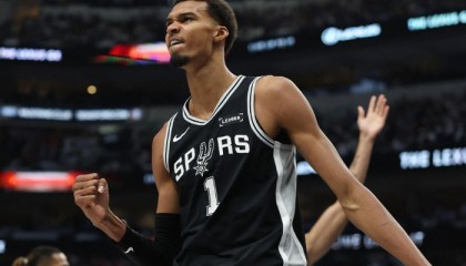 开云网站-“我们若联手，对手想拿80分都难”，NBA这5位狠人敢这样说|DPOY|奥拉朱旺|詹姆斯|哈基姆·奥拉朱旺|文班亚马_新浪体育_新浪新闻