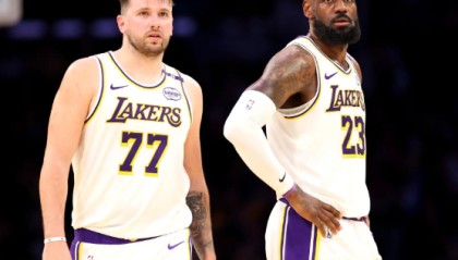 湖人易主！体育圈最高售价：100亿美元！